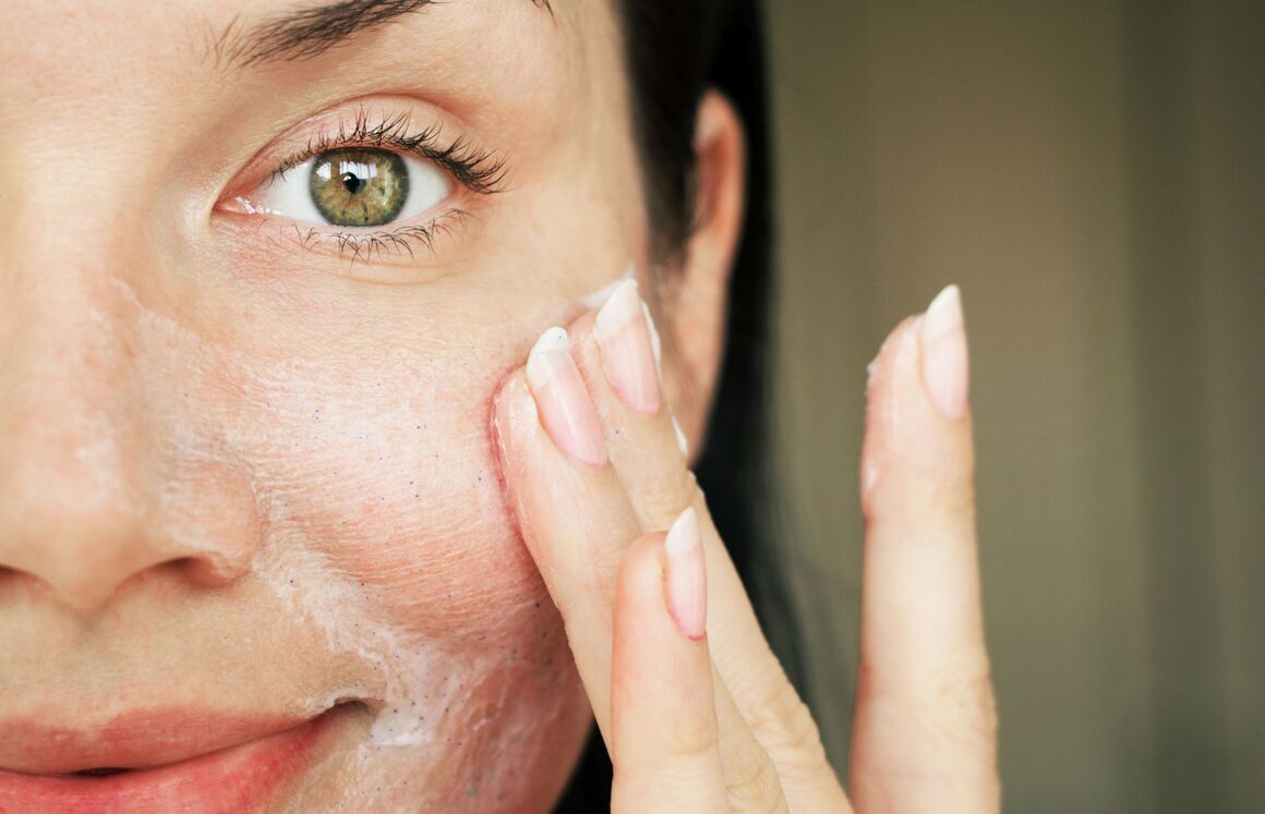 Pflege bei trockener Haut im Gesicht